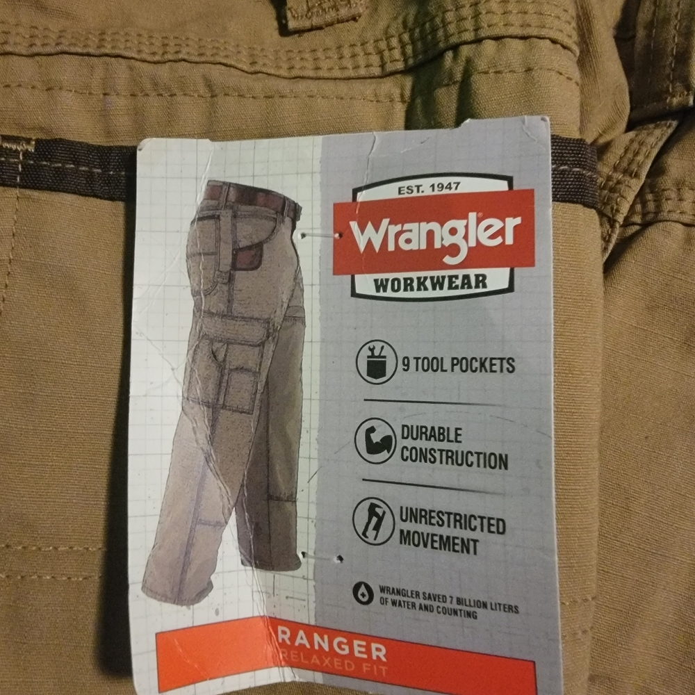 Wrangler Workwear 42x32 mens pants